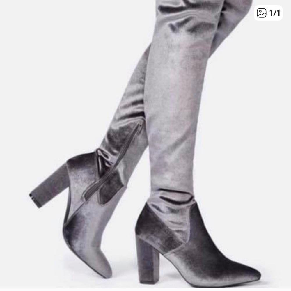 ☀️❄️Shoe Dazzle Silver Heeled Boots